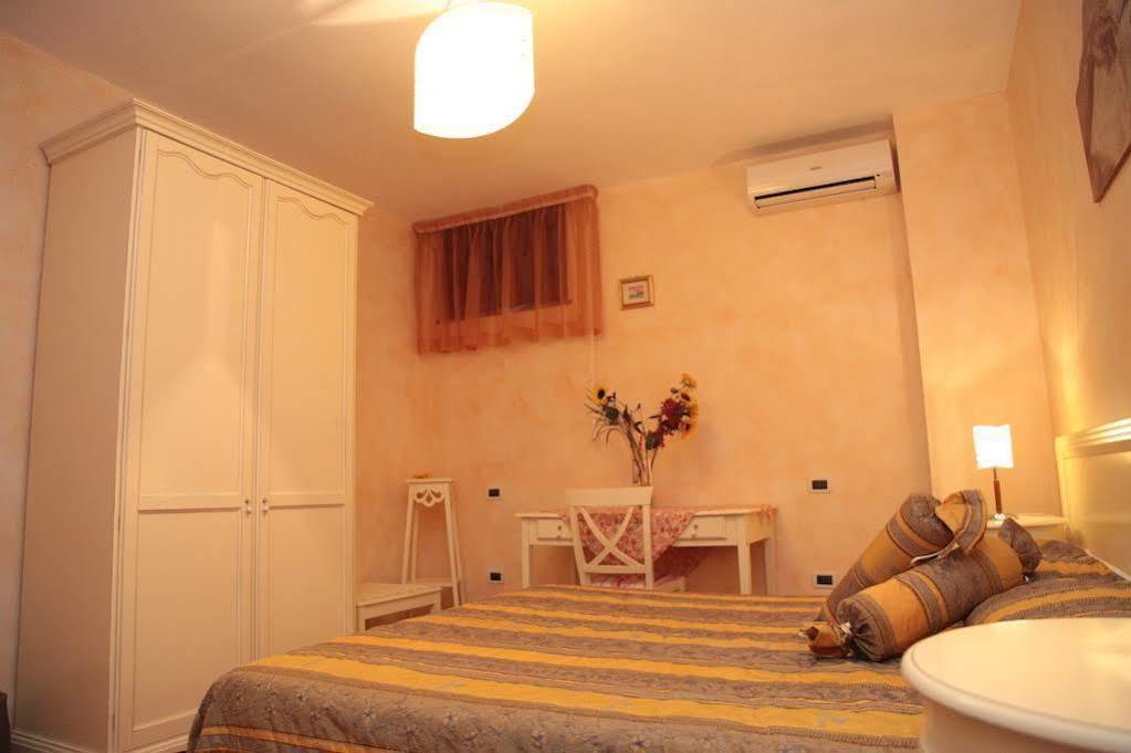 B & B Korello Gasponi Zewnętrze zdjęcie